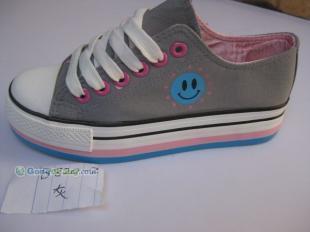 供應庫存鞋解放鞋勞保鞋童鞋嬰兒鞋布鞋運動鞋批發(fā)廠家女鞋女裝鞋廠_服裝服飾_世界工廠網(wǎng)中國產(chǎn)品信息庫